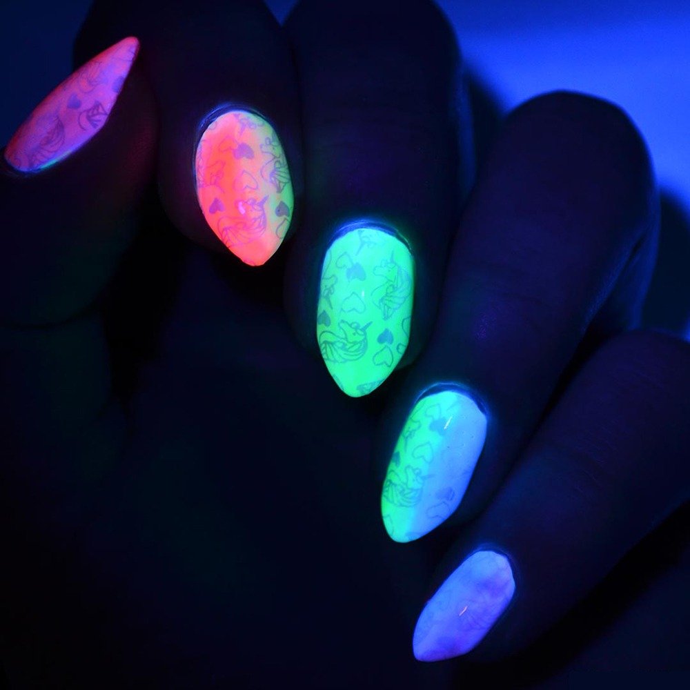 Ногти светящиеся в темноте