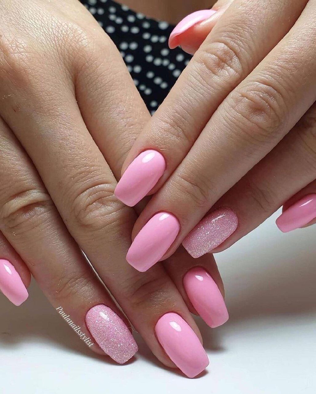 Ногти розового цвета