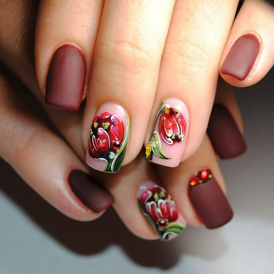 Тюльпаны на ногтях